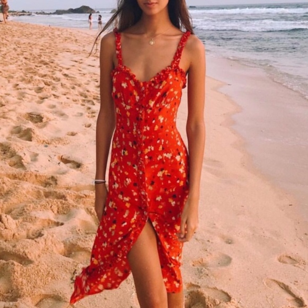 Realisation par Juliet dress in rouge fleur